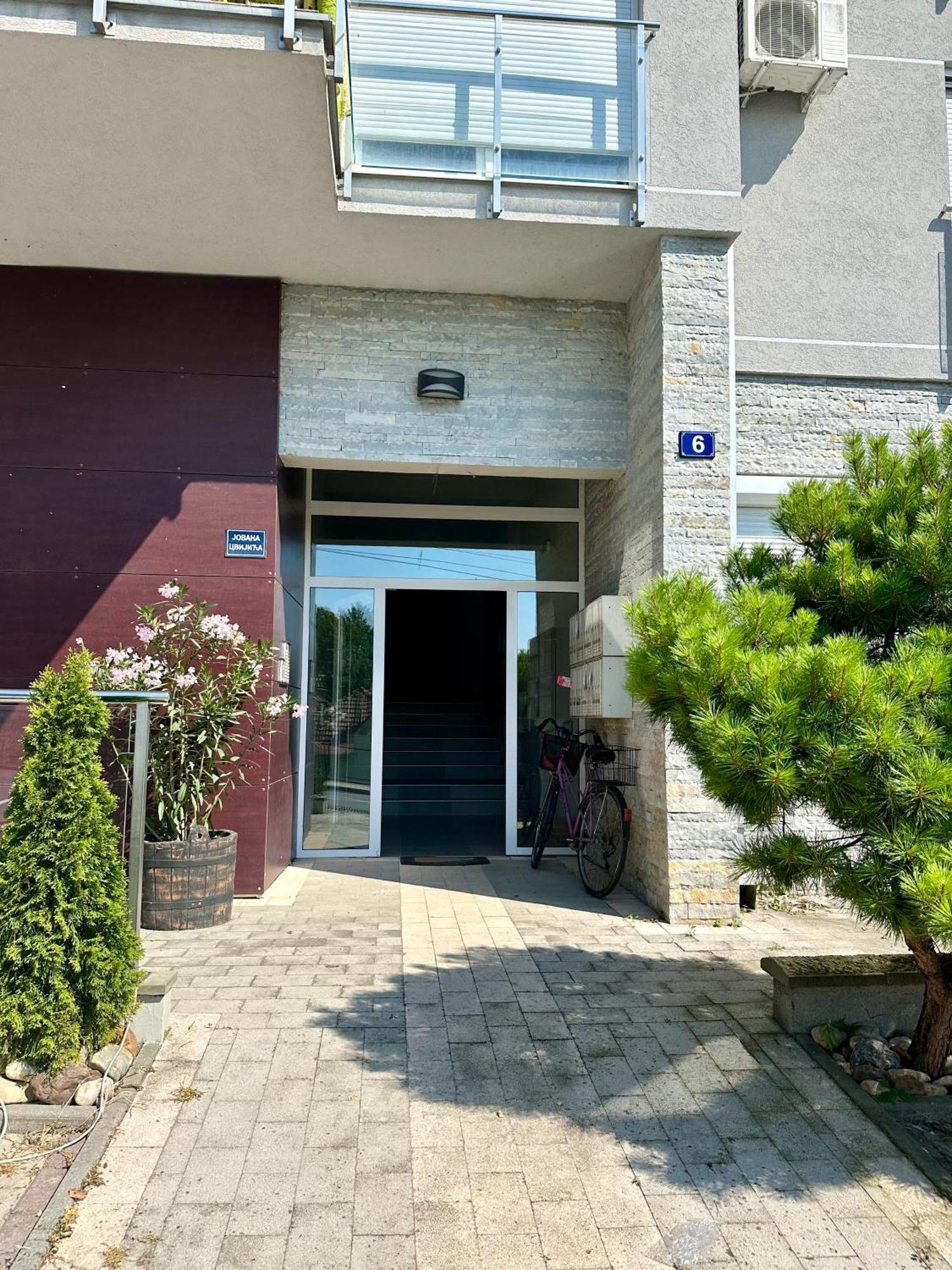 Apartman Floresta - In Front Of Japanese Garden, Enchanting Nature View, Spotless And Cozy Vrnjačka Banja Buitenkant foto